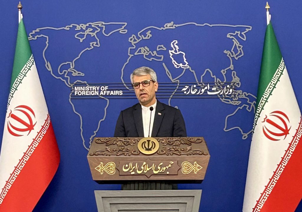 المتحدث باسم وزارة الخارجية الإيرانية إسماعيل بقائي (أ ف ب)