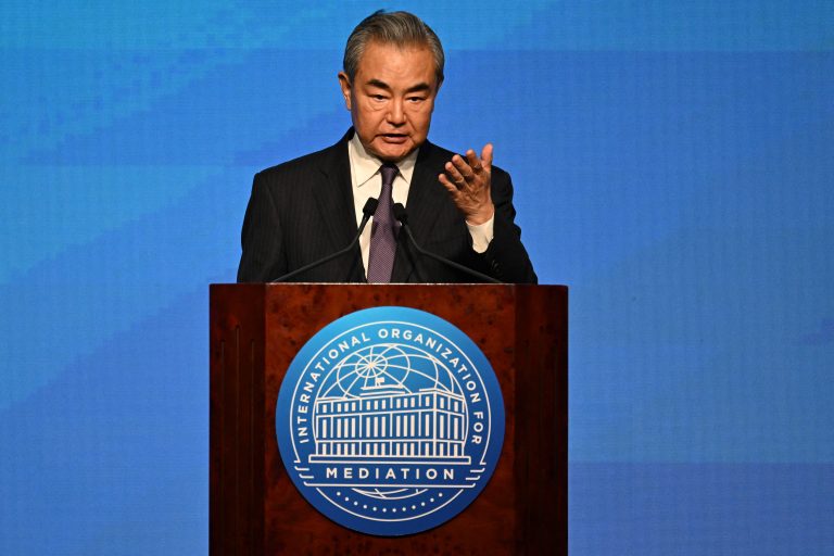 وزير الخارجية الصيني وانغ يي