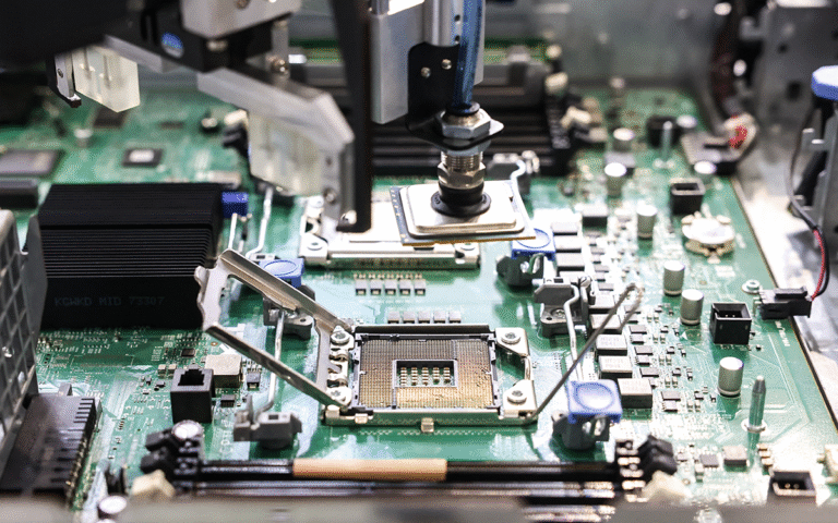 أمريكا اقترحت على تايوان تقاسم إنتاج الرقائق بنسبة 50-50 (أ ف ب)