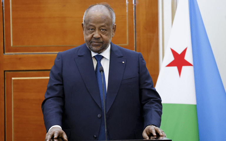الرئيس الجيبوتي إسماعيل عمر جيله (أ ف ب)