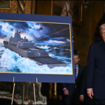 ترامب خلال الإعلان عن السفن الحربية الجديدة (أ ف ب)