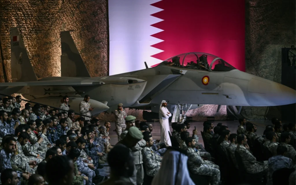 جنود أمريكيون في قاعدة العديد في قطر (أ ف ب)