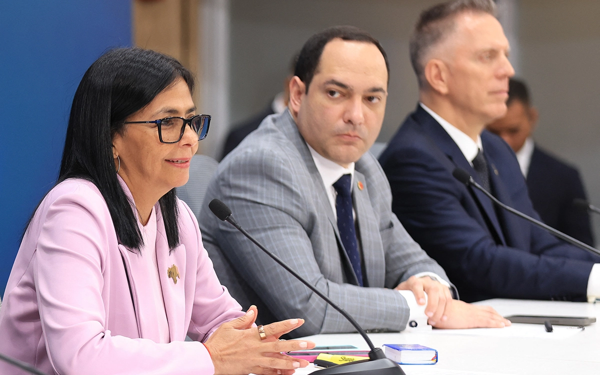 الرئيسة الفنزويلية المؤقتة ديلسي رودريغيز