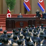 الزعيم الكوري الشمالي كيم جونغ أون خلال خطابه أمام المجلس التشريعي (أ ف ب)