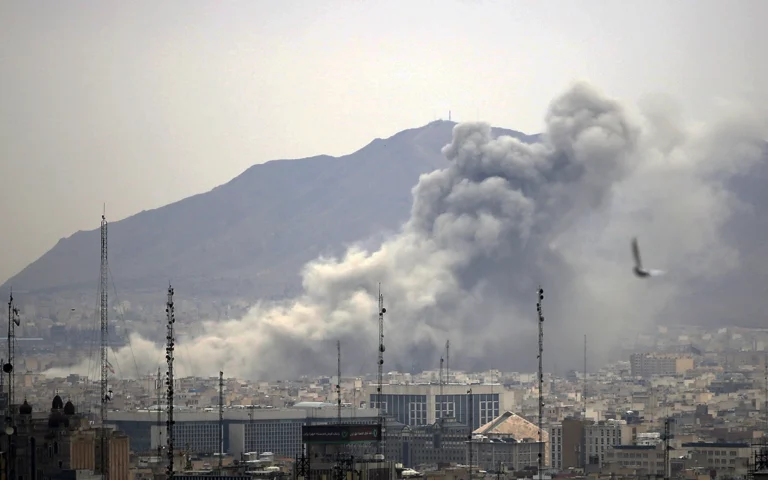 ضربة إسرائيلية على طهران (أ ف ب)