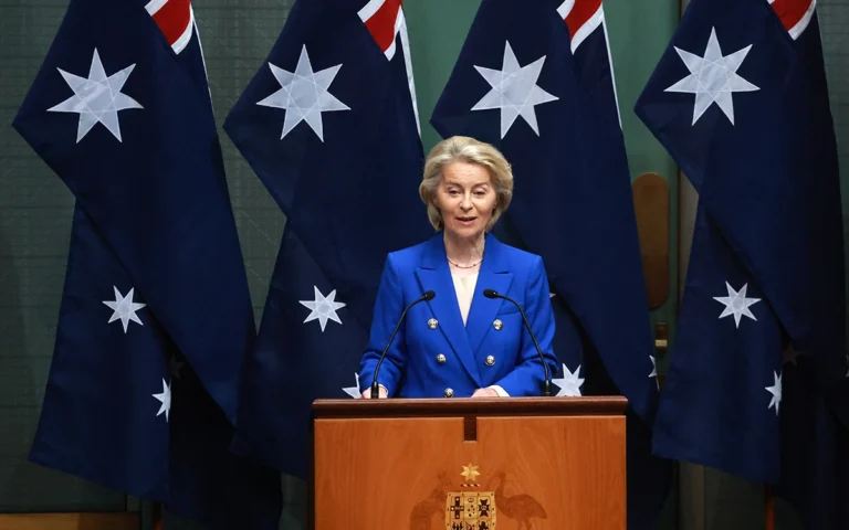 رئيسة المفوضية الأوروبية أورسولا فون دير لايين (أ ف ب)