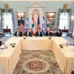 جانب من جولة المحادثات اللبنانية الإسرائيلية الأولى في واشنطن(أ ف ب)