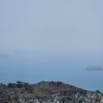 ناقلات نفط وسفن تجارية في مضيق هرمز(أ ب)