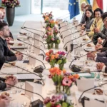 جانب من مشاورات التعاون الدفاعي بين كييف وبرلين(رويترز)