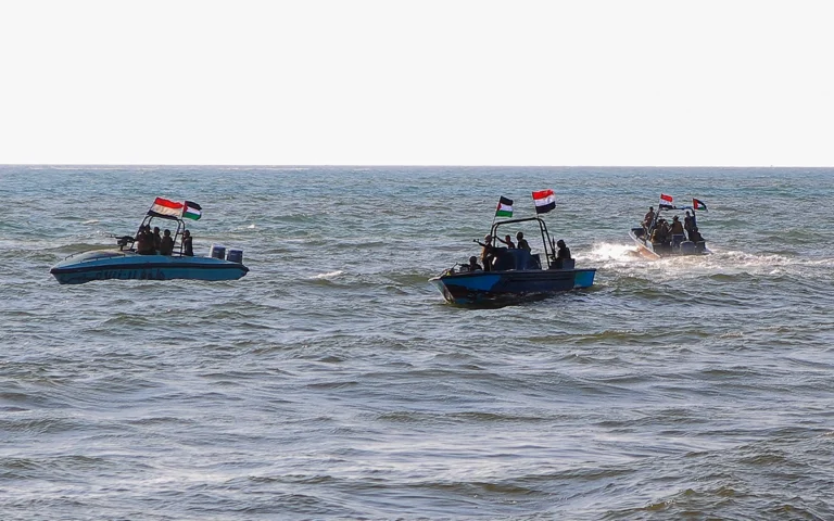 قوارب حوثية في البحر الأحمر (أ ف ب)