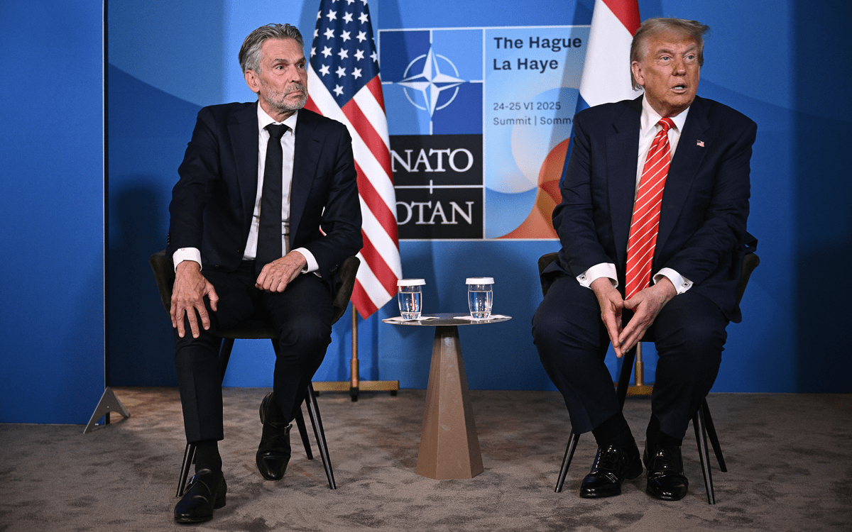 US President and Dutch Prime Minister during the NATO meeting in The Hague. AFP