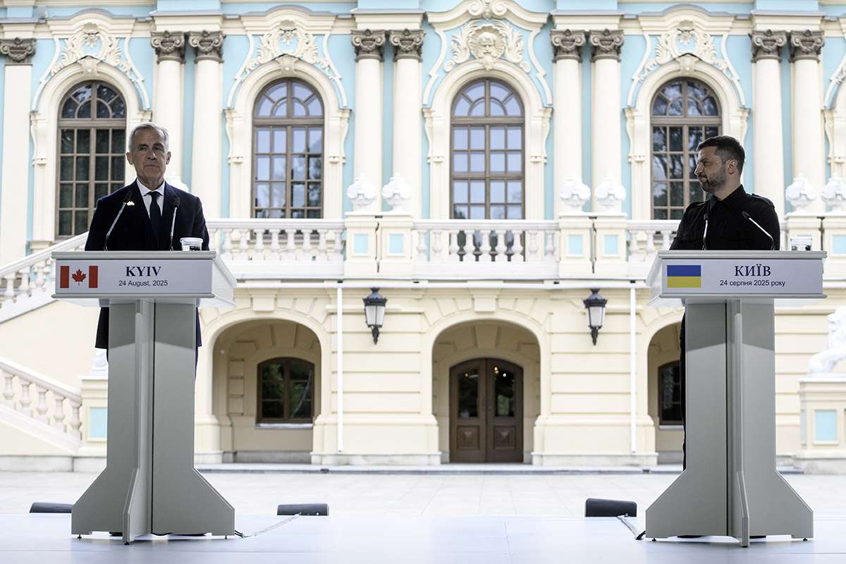 Mark Carney and Volodymyr Zelensky during a press conference. AFP