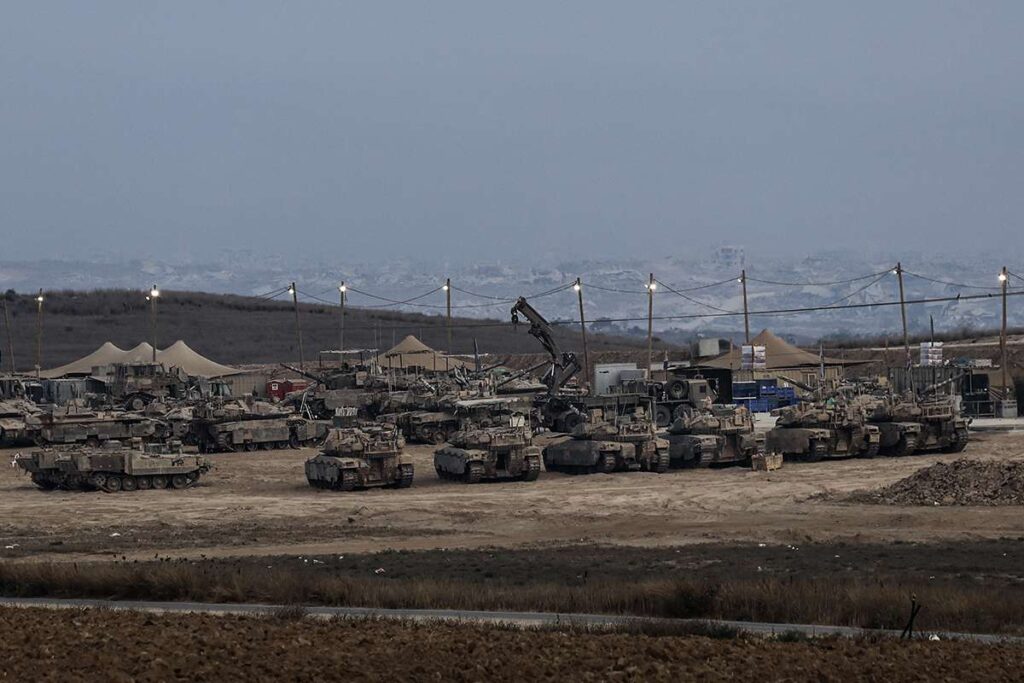Tank and armored vehicle movements of the Israeli army as Israel's attacks on Gaza continue. AFP