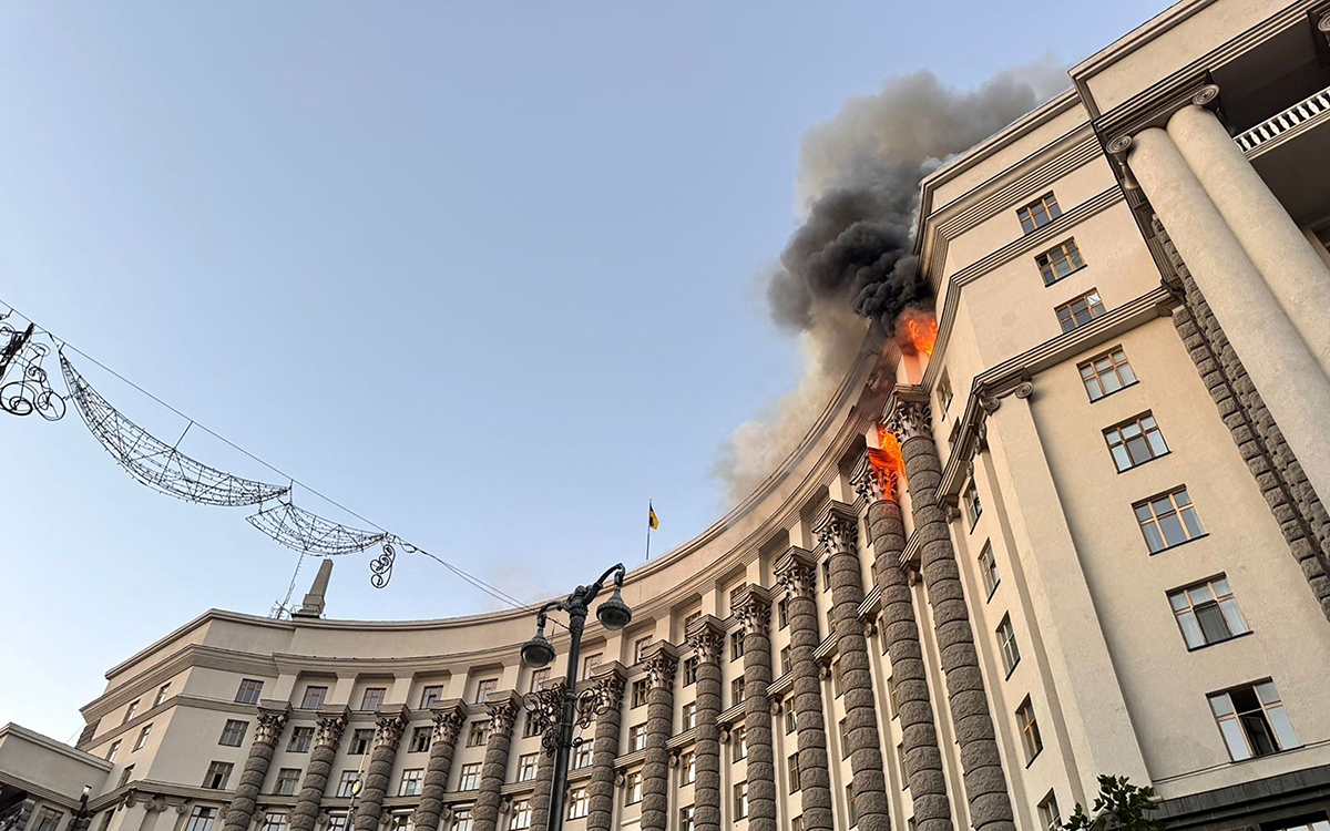 Security Without America: Europe’s Search for Guarantees in Ukraine