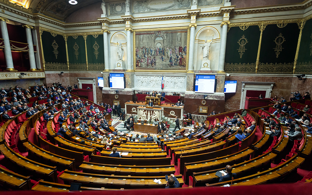 Is France's Fifth Republic Witnessing Its Collapse?