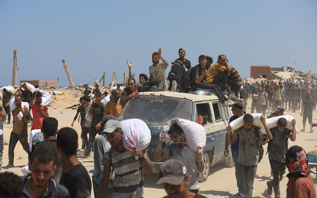 Israeli Air Strikes Hit South Gaza: Witnesses, Israeli media