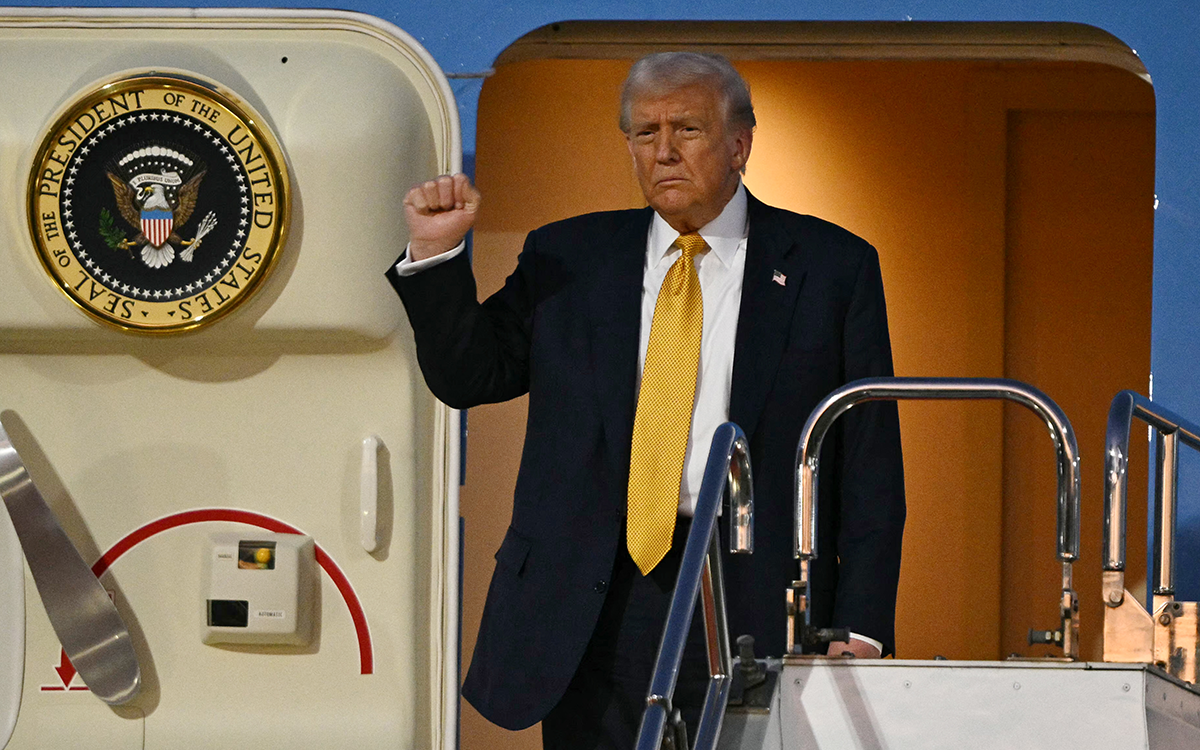 Trump Says 'Would Love' to Meet with Kim Jong Un