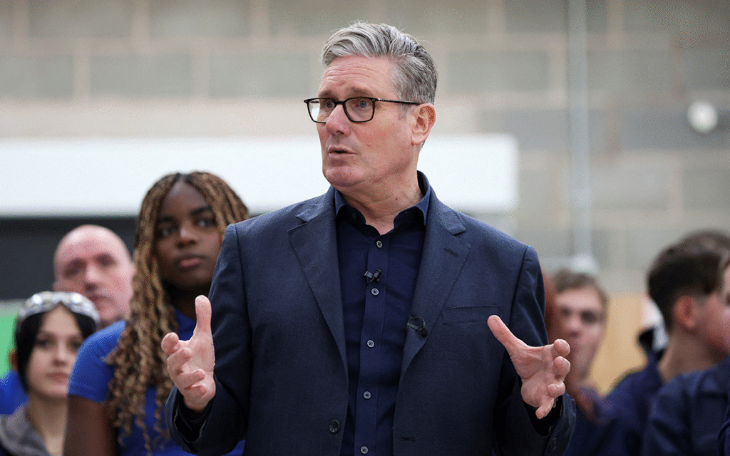 UK Govt Defends Refugee Shakeup in Face of Hard-Right