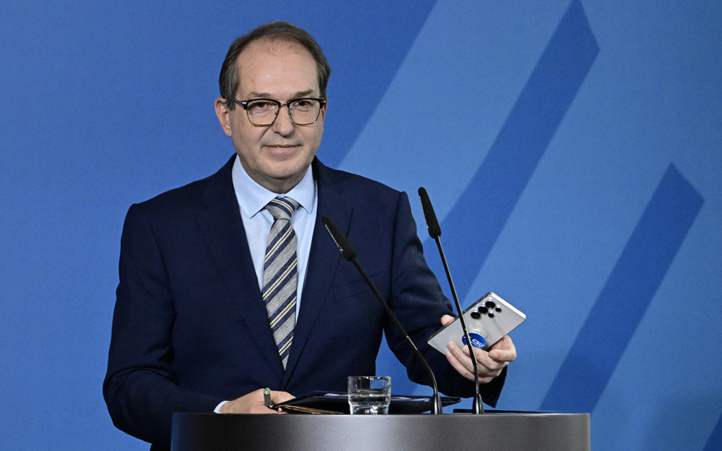 Germany Bans Muslim Group Accused of Advocating Caliphate