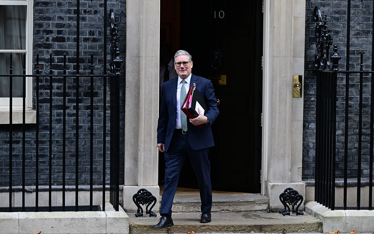 Britain's Leadership Crisis and the Starmer Dilemma