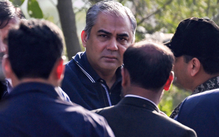 Pakistan Minister: Islamabad Suicide Bombing Kills 12