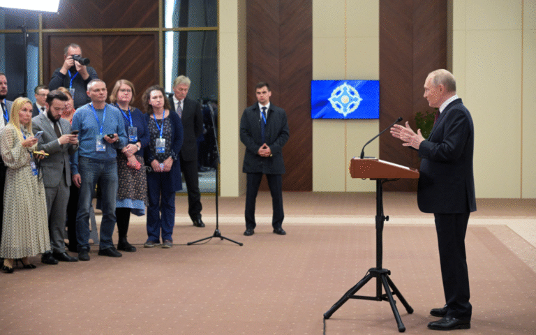 Putin Says Russia Will Fight on Unless Ukraine Cedes Land