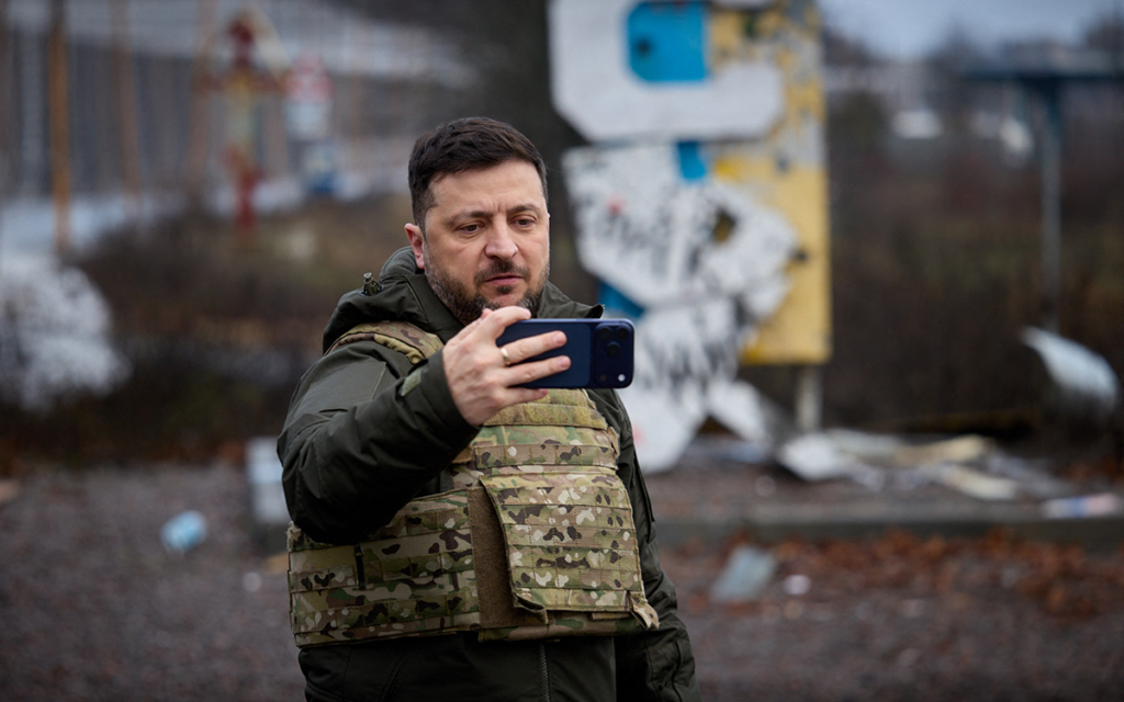 Zelensky Will Seek US Support to Freeze Front Line