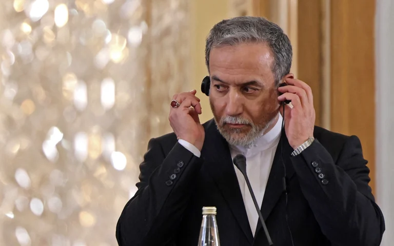 Araghchi: Iran Rejects Negotiations with US in 'Atmosphere of Threats'