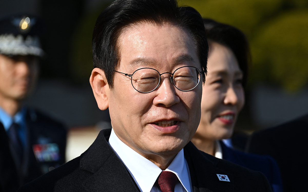 Lee Urges Xi to Help Curb North's Nukes