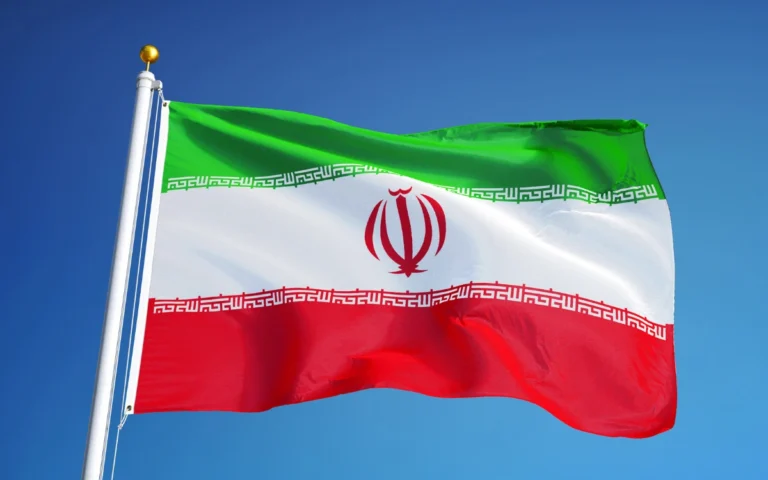 Saudi, Qatar, Oman Convinced Trump to 'Give Iran a Chance'