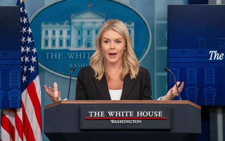 White House Tells Iran to Do Deal as Trump Hints at US Strikes