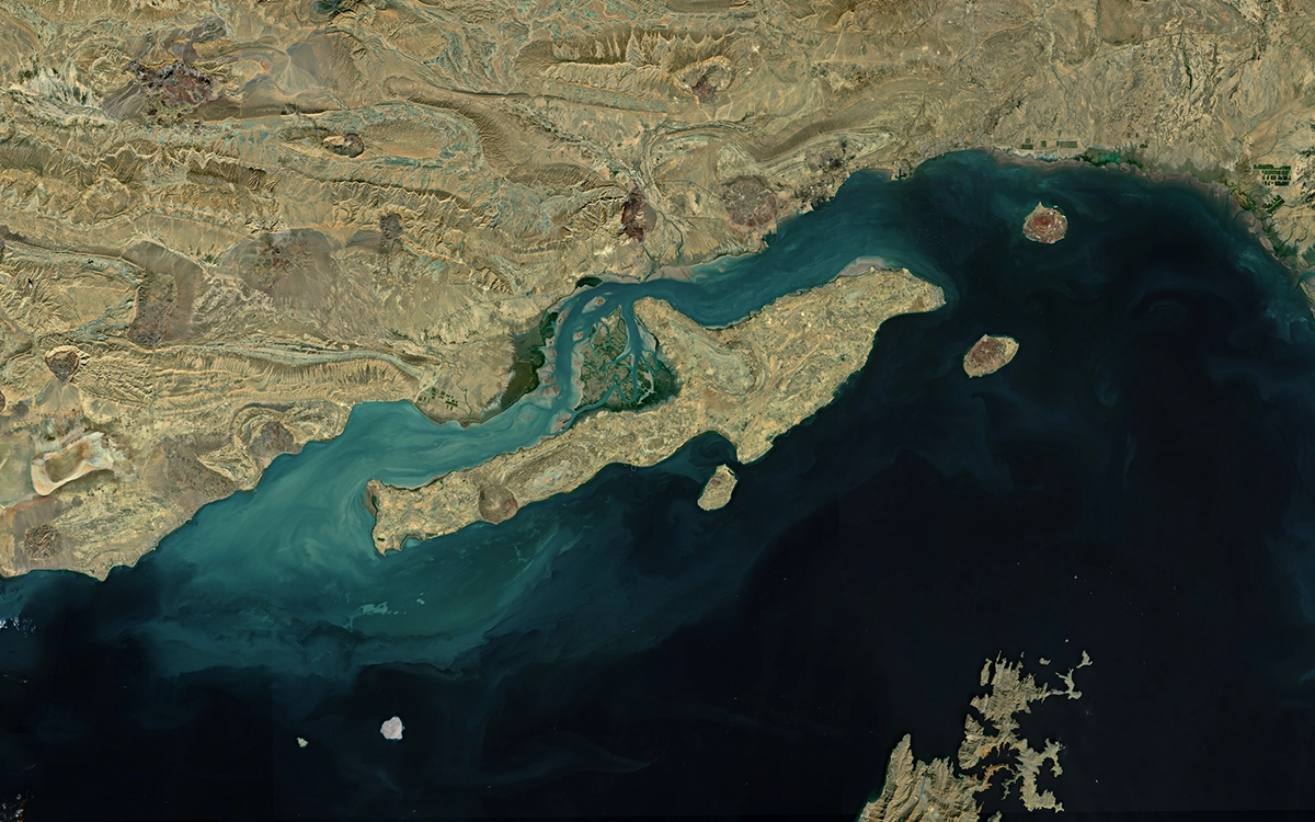 Strikes Damage Desalination Plant in Strait of Hormuz