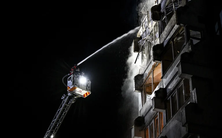 Russia Fires Almost 1,000 Drones at Ukraine, Kim Backs Putin