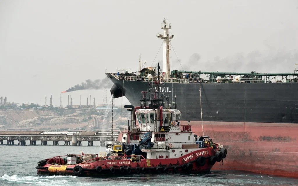 Iranian Media: Iran Has Used Only Half of Its Oil Storage Capacity