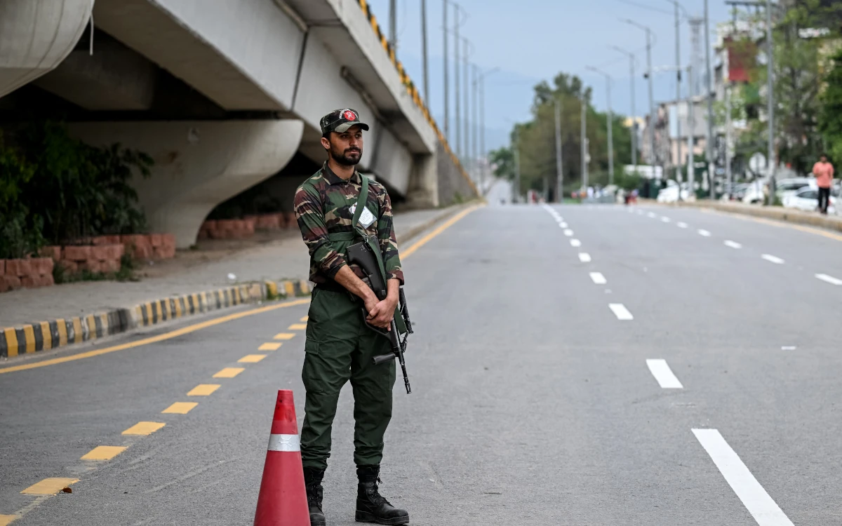 Iran Sells Nuclear Program, Buys Closure