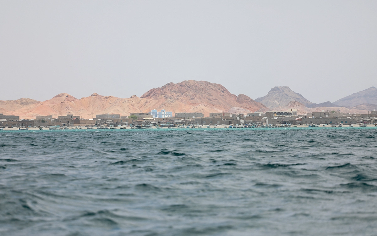 Iran Military Threatens to Disrupt Red Sea Trade If US Blockade Continues