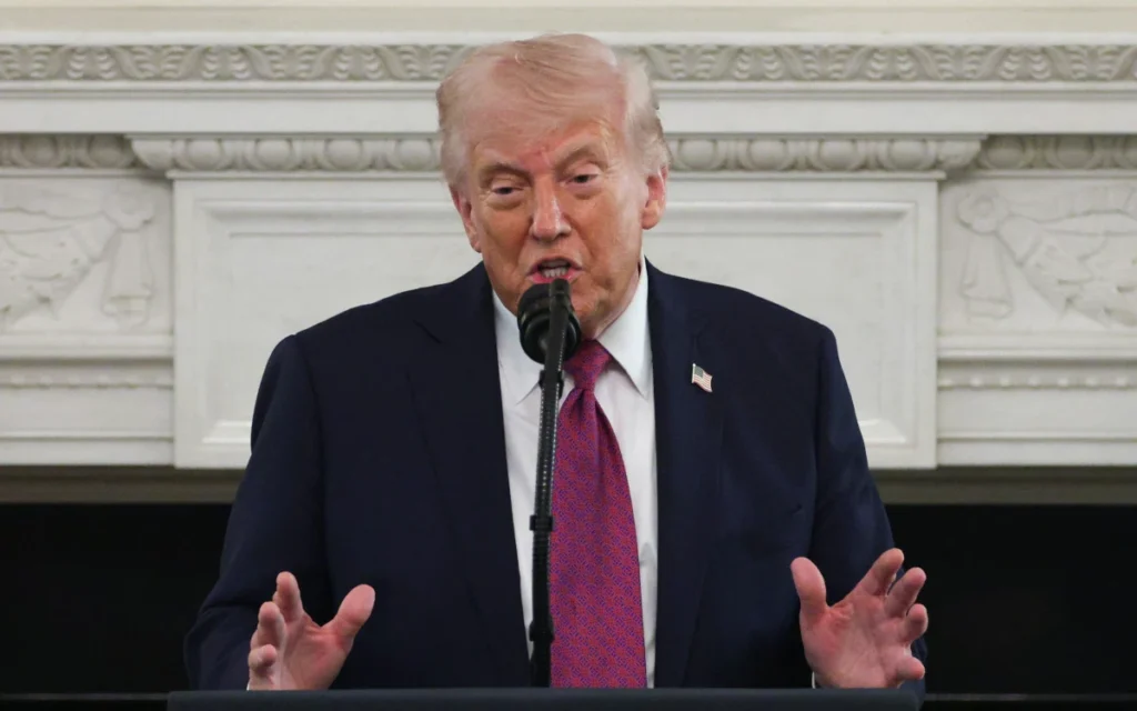 Trump: US Fully Controls the Strait of Hormuz