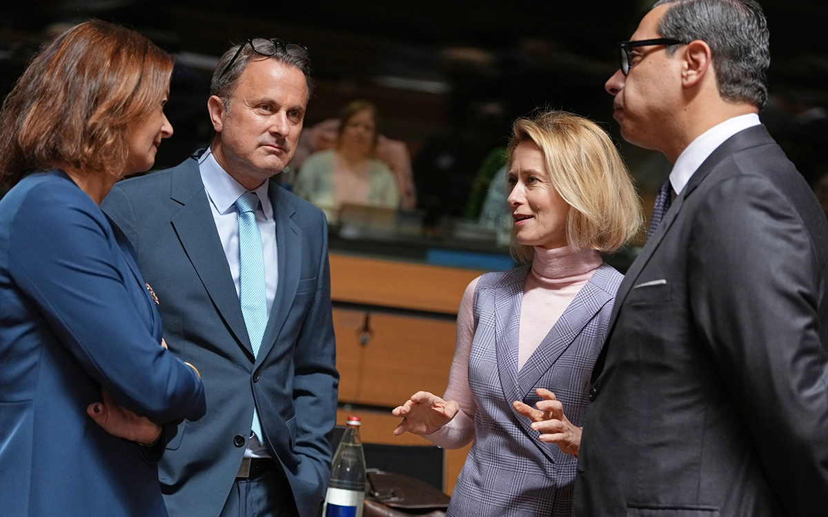 EU Envoys Meet in Hopes of Approving Loan to Ukraine