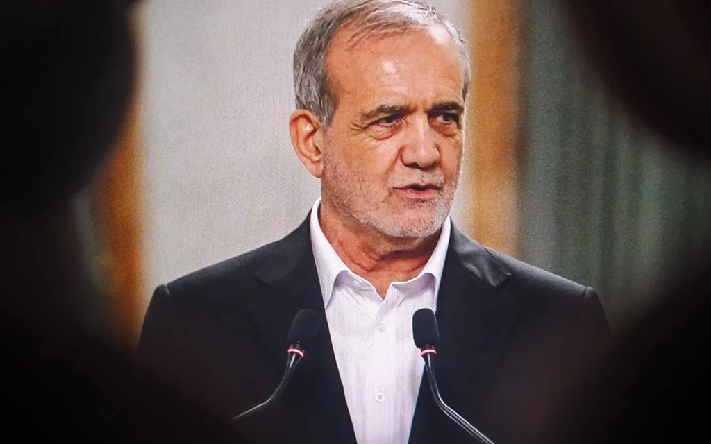 Pezeshkian: U.S. Maximalist Positions Prevented Deal in Islamabad