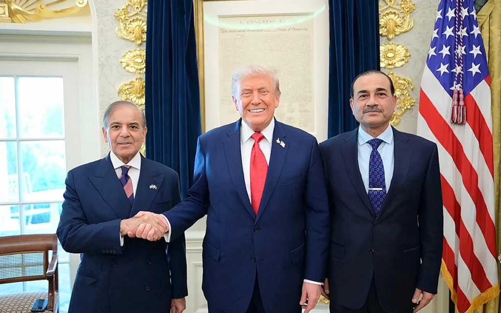Trump to Consider Advice from Pakistan's Munir on Hormuz Blockade