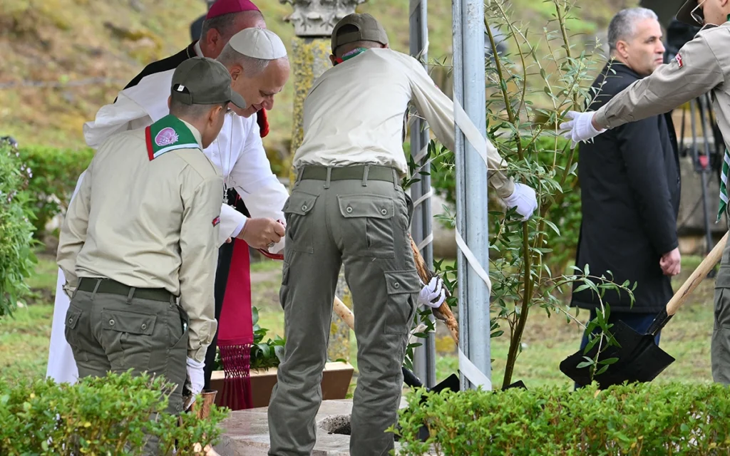 Twin Suicide Attacks Rocked Algeria During Pope's Visit