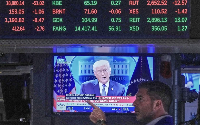 European Gas, Dollar, Crude Oil Fall, Stocks Surge on Mideast Ceasefire