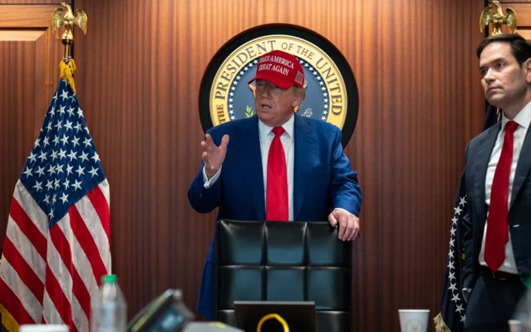 Trump to Hold Talks on Iran with Security Team