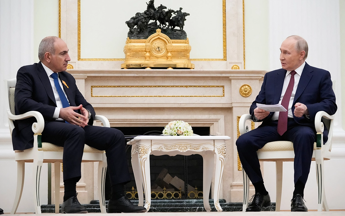 Putin Warns Armenia Against Joining EU