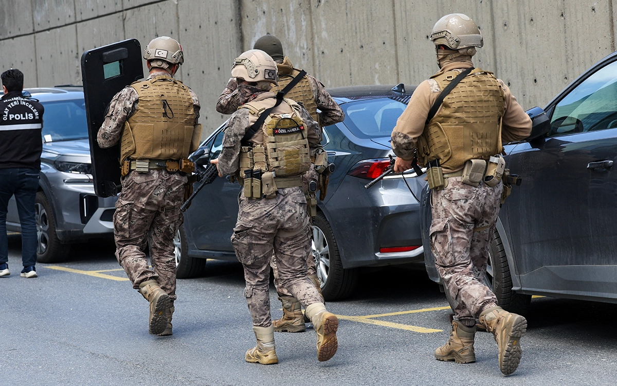 One Attacker Killed, Two Wounded in Gunfight Near Israeli Consulate in Istanbul