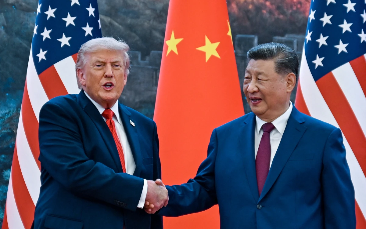 Xi  Warns Trump on Taiwan