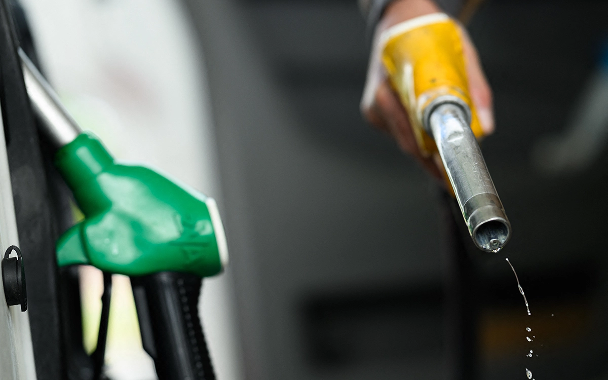 Oil Prices Sink as US, Iran Sign Deal to Reopen Hormuz