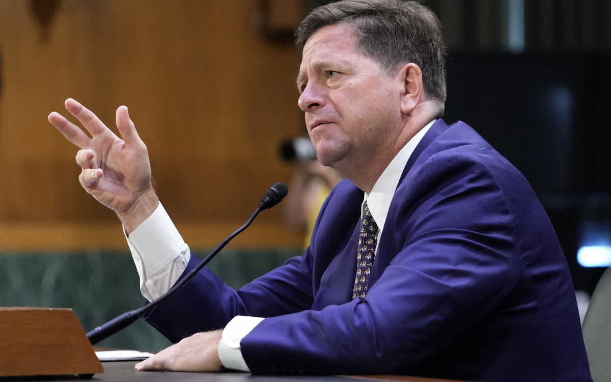 Trump Picks New Chief Amid U.S. Intelligence Shakeup
