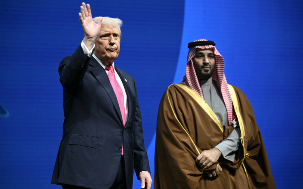 US President Donald Trump (left) and Saudi Arabian Prince Mohammed bin Salman (right)