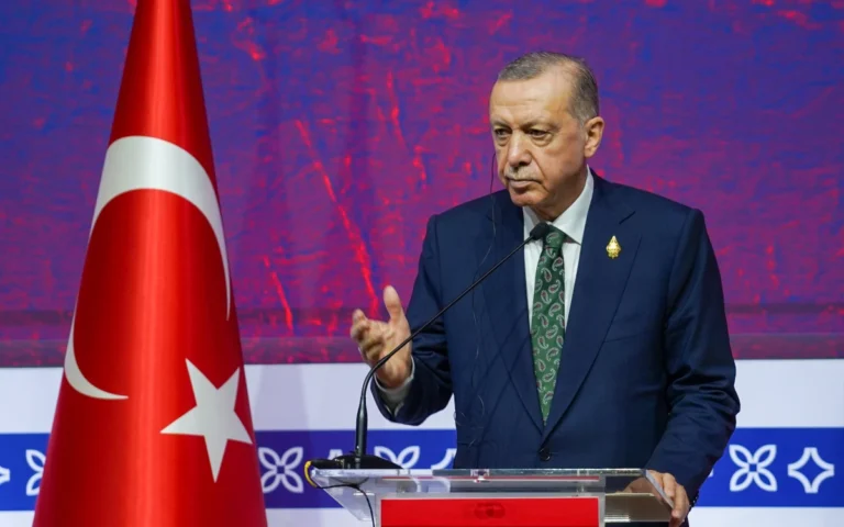 Erdogan Eyes Expansion of Mecca Defense Pact